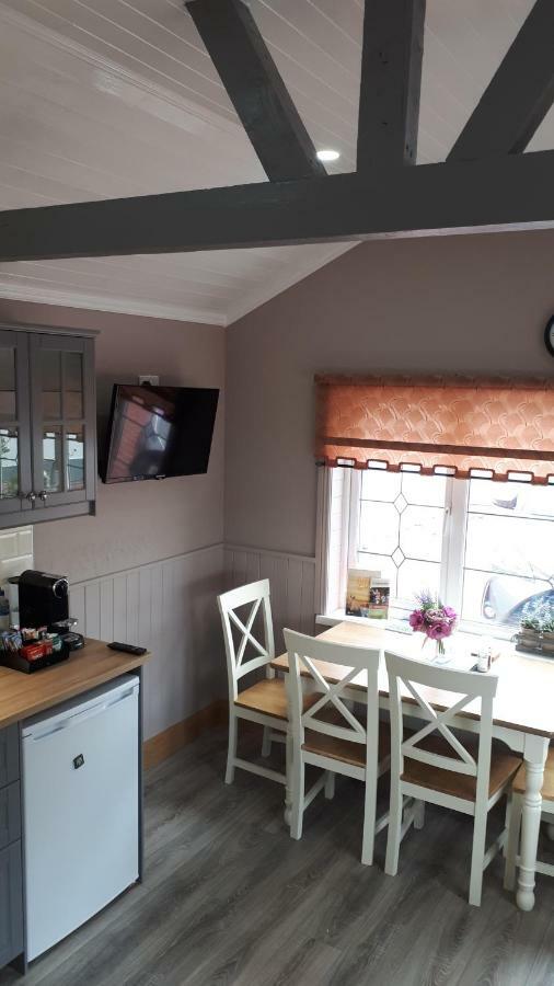 Suzies Self Catering Belmont Daire Belmont  Dış mekan fotoğraf